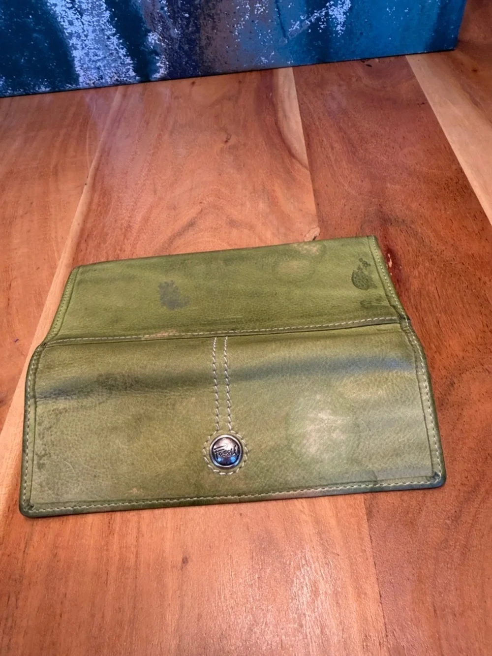 Fossil Boho Y2K Distressed Leather Wallet Olive Green Project Piece (GUC)